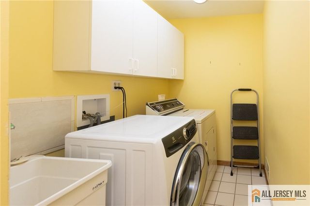 4 Parkview Terrace, Highland Park, NJ 08904