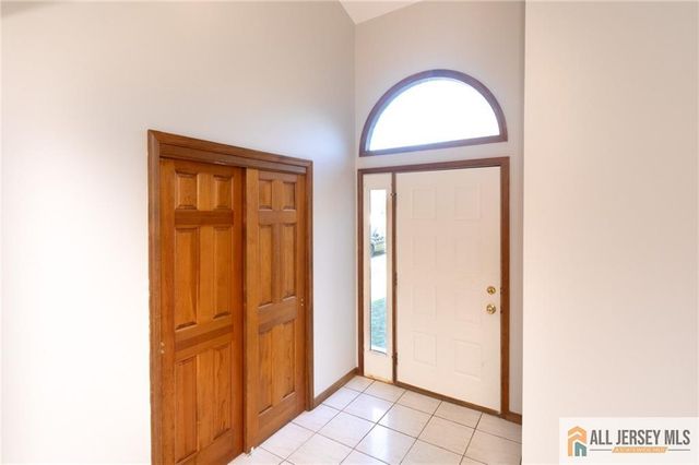 4 Parkview Terrace, Highland Park, NJ 08904