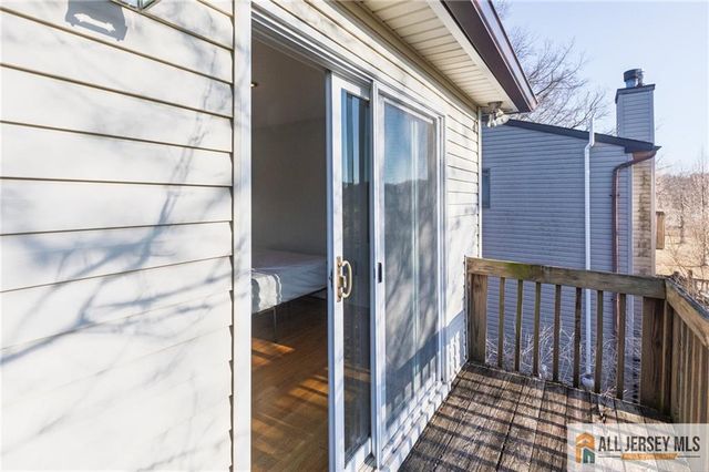 4 Parkview Terrace, Highland Park, NJ 08904