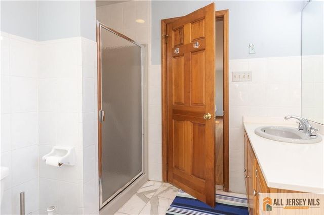 4 Parkview Terrace, Highland Park, NJ 08904