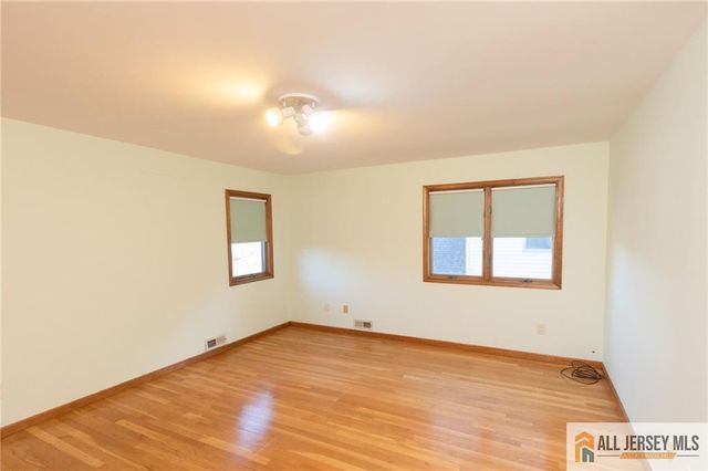 4 Parkview Terrace, Highland Park, NJ 08904