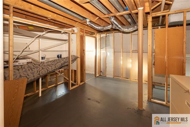 4 Parkview Terrace, Highland Park, NJ 08904