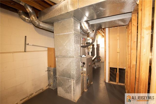 4 Parkview Terrace, Highland Park, NJ 08904