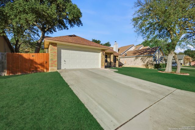 8911 Park Vista, San Antonio, TX 78250