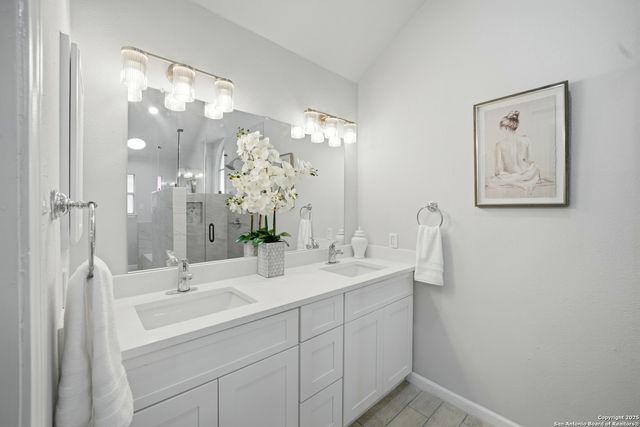 8911 Park Vista, San Antonio, TX 78250