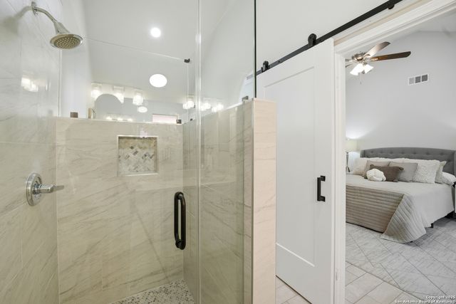 8911 Park Vista, San Antonio, TX 78250