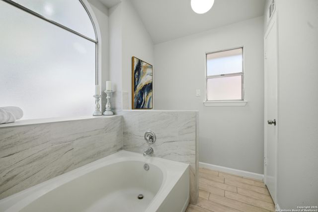 8911 Park Vista, San Antonio, TX 78250