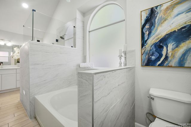 8911 Park Vista, San Antonio, TX 78250