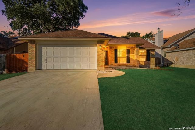 8911 Park Vista, San Antonio, TX 78250