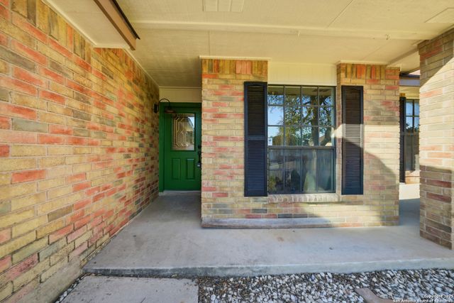 8911 Park Vista, San Antonio, TX 78250