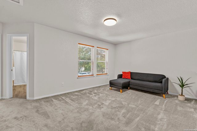 10606 MANOR CRK, San Antonio, TX 78245