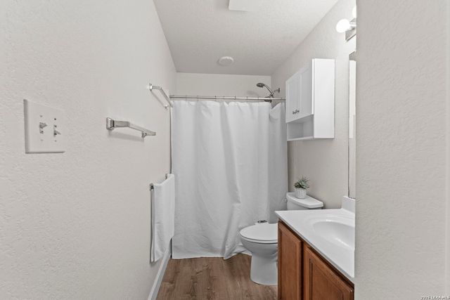 10606 MANOR CRK, San Antonio, TX 78245