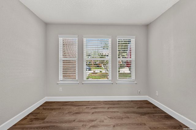10606 MANOR CRK, San Antonio, TX 78245