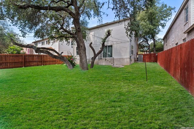 10606 MANOR CRK, San Antonio, TX 78245