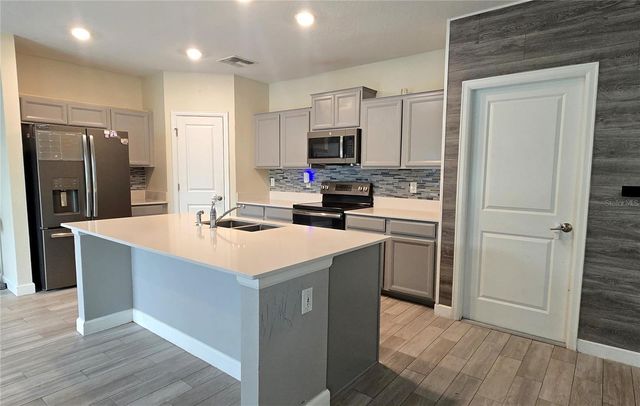 1411 WOODLARK DRIVE, Haines City, FL 33844