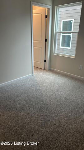 16906 Aiken Ridge Cir, Louisville, KY 40245