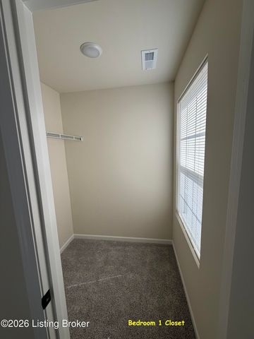 16906 Aiken Ridge Cir, Louisville, KY 40245