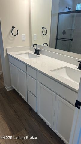 16906 Aiken Ridge Cir, Louisville, KY 40245