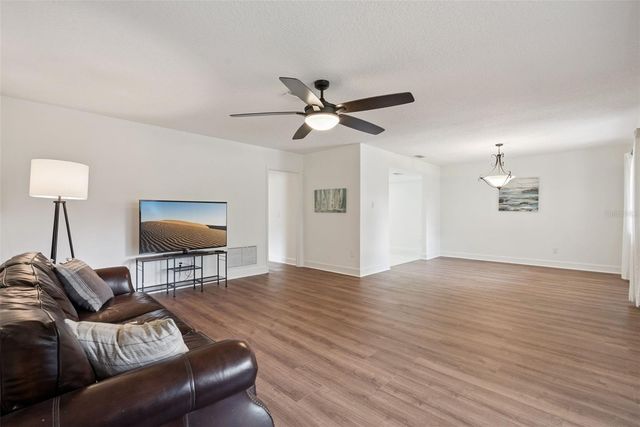 636 HILLCREST AVENUE, Maitland, FL 32751