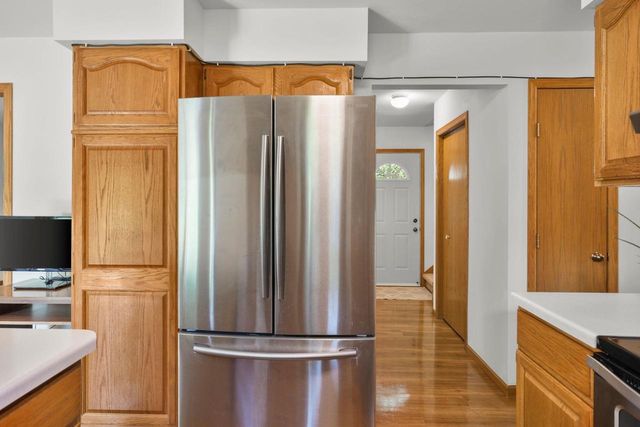 2928 Maple Run Drive, Madison, WI 53719
