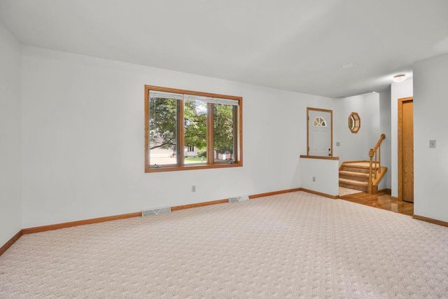 2928 Maple Run Drive, Madison, WI 53719