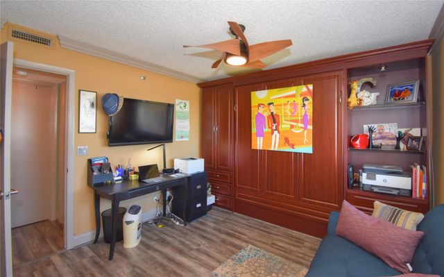 2238 N Cypress Bend Dr 902, Pompano Beach, FL 33069