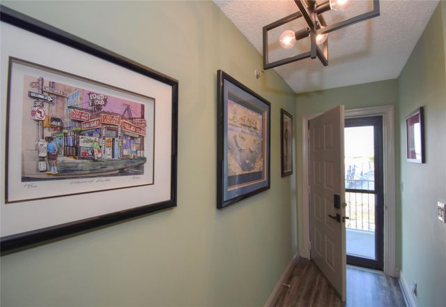 2238 N Cypress Bend Dr 902, Pompano Beach, FL 33069