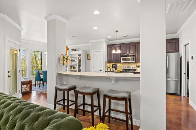 615 Cat Hollow Club DR A, Spicewood, TX 78669