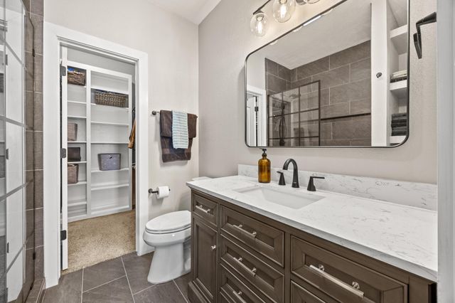 615 Cat Hollow Club DR A, Spicewood, TX 78669