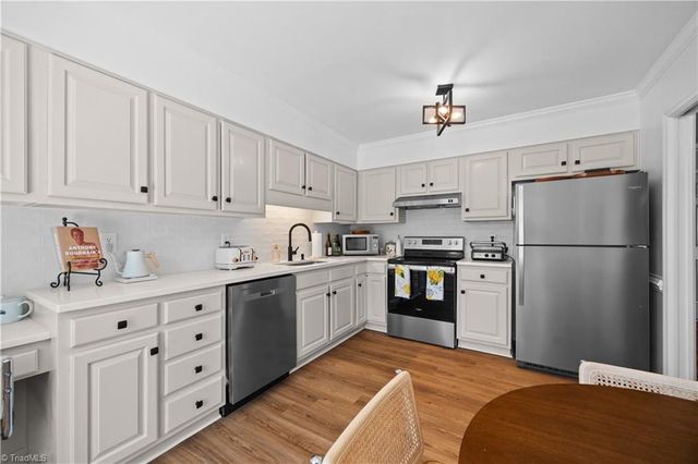 5457 Winters Way, Greensboro, NC 27410