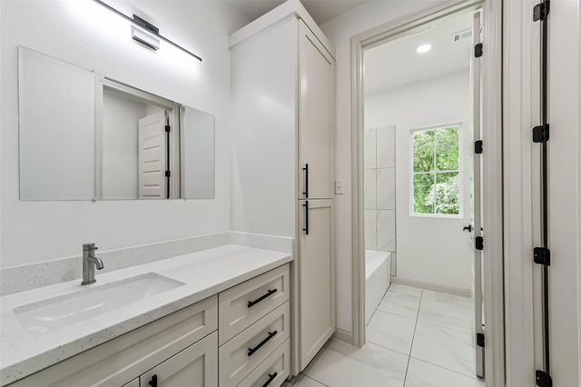 105A Mc Phail Street, Tomball, TX 77375