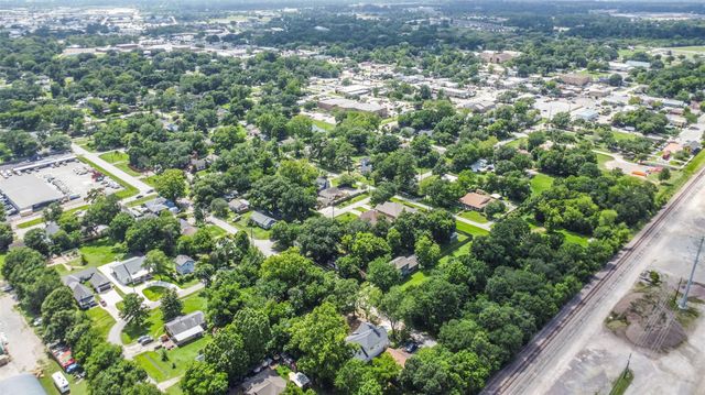 105A Mc Phail Street, Tomball, TX 77375