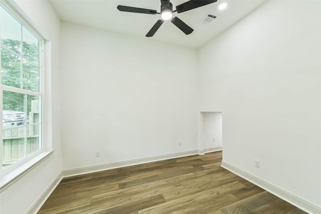 105A Mc Phail Street, Tomball, TX 77375