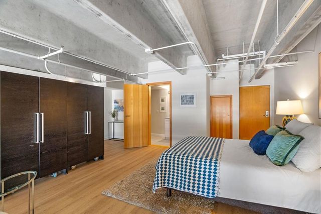 550 Seagaze Drive 26, Oceanside, CA 92054