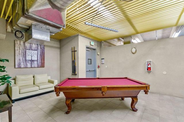 550 Seagaze Drive 26, Oceanside, CA 92054