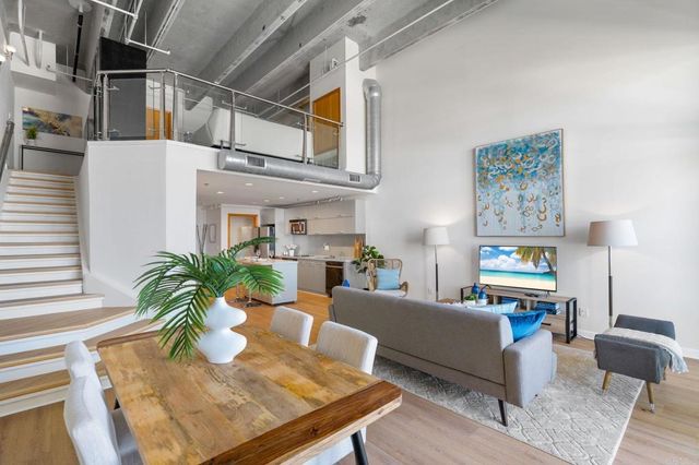 550 Seagaze Drive 26, Oceanside, CA 92054