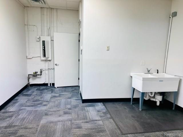 13625 Northline Road Road, Southgate, MI 48195