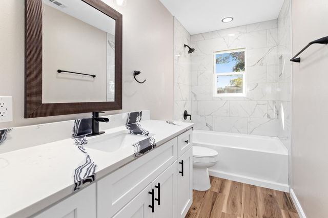 1526 Campbell Road, Winnie, TX 77665