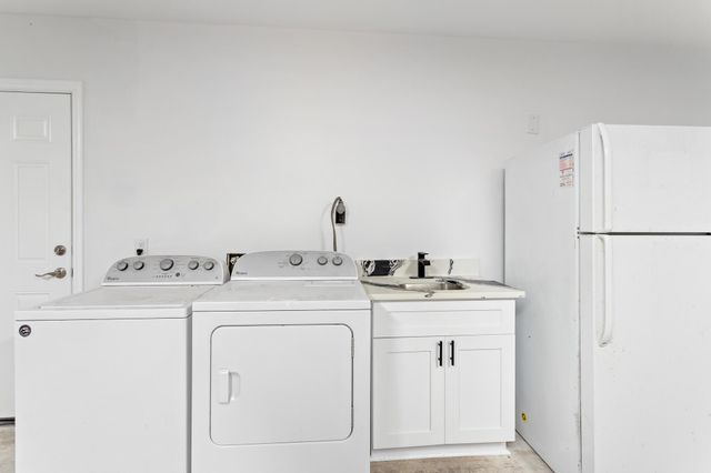 1526 Campbell Road, Winnie, TX 77665