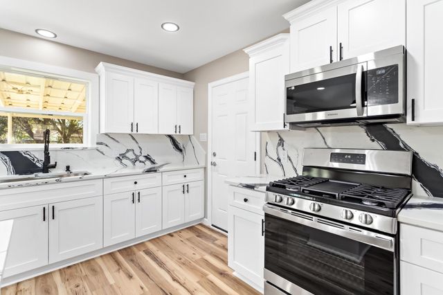 1526 Campbell Road, Winnie, TX 77665