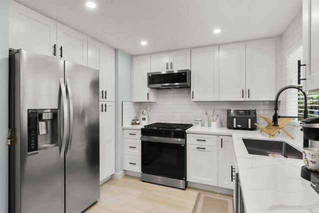 3629 Avocado Village Ct 133, La Mesa, CA 91941