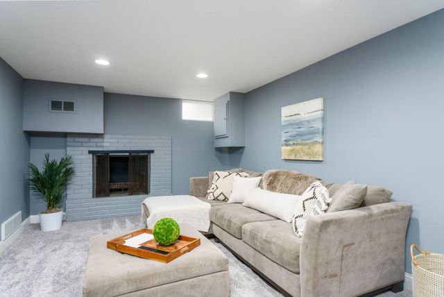 1600 Bohland Avenue, Saint Paul, MN 55116