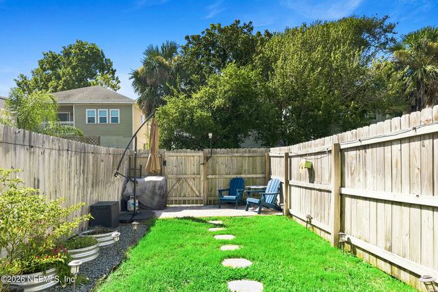 856 5TH Avenue S, Jacksonville Beach, FL 32250