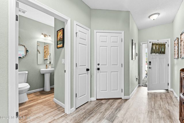 856 5TH Avenue S, Jacksonville Beach, FL 32250