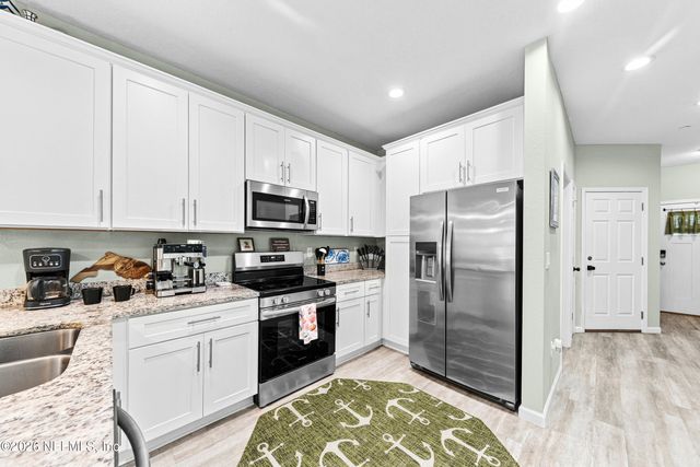 856 5TH Avenue S, Jacksonville Beach, FL 32250