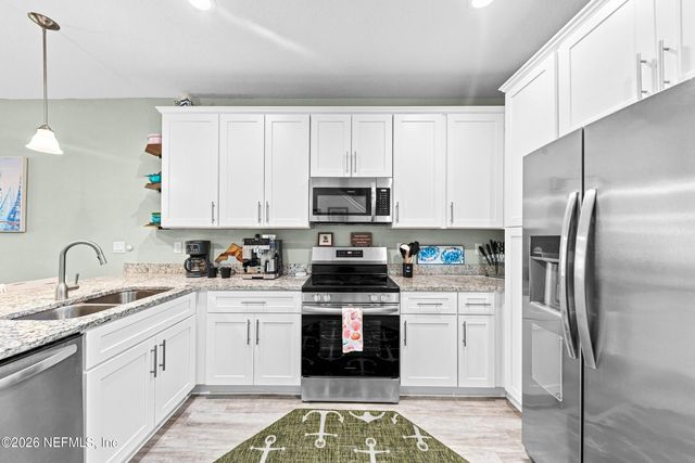 856 5TH Avenue S, Jacksonville Beach, FL 32250