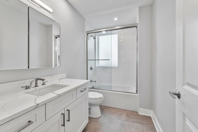 935 W Winona Street 1N, Chicago, IL 60640