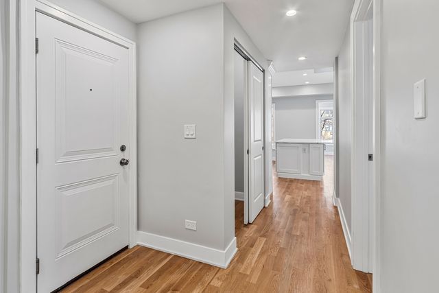 935 W Winona Street 1N, Chicago, IL 60640