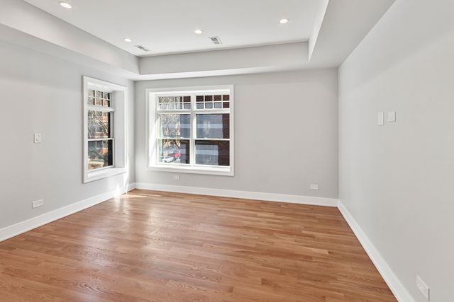 935 W Winona Street 1N, Chicago, IL 60640