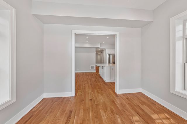 935 W Winona Street 1N, Chicago, IL 60640